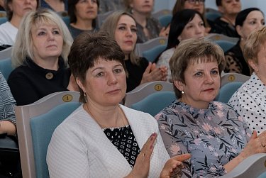 Сергей Грачев: «Женщины Оренбуржья активно участвуют в решении многих сложных задач и проблем»
